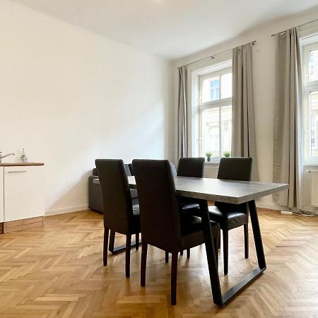 Premium Residence At Famous Vienna Kutschkermarkt Экстерьер фото